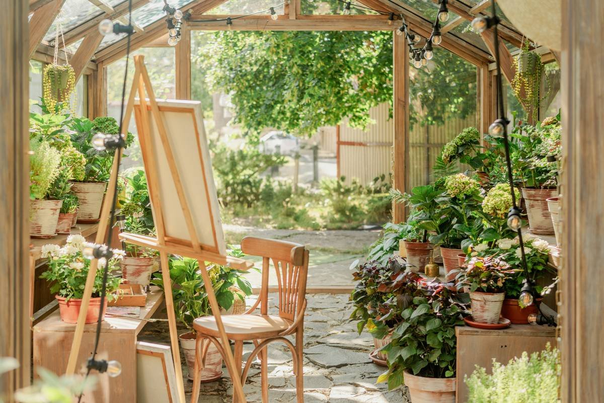 Why a Flat Shovel for Edging Is the Secret Weapon Every Garden Needs